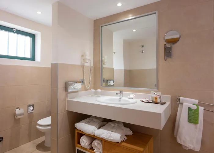 Gf Isabel Costa Adeje (Tenerife)