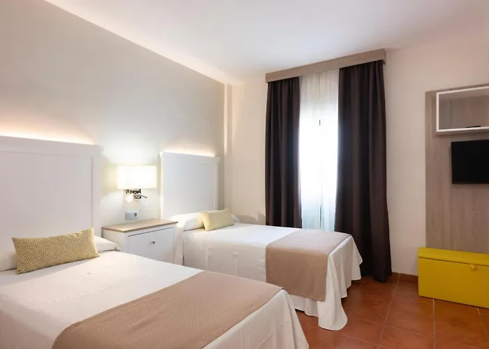 Hotel Gf Isabel 4*