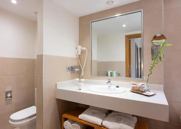 Szálloda Gf Isabel 4*